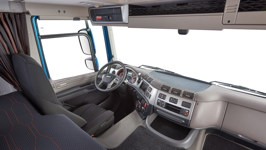 DAF CF interior