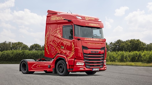 1500th-DAF-truck-for-Revesz-Group-in-Hungary-02