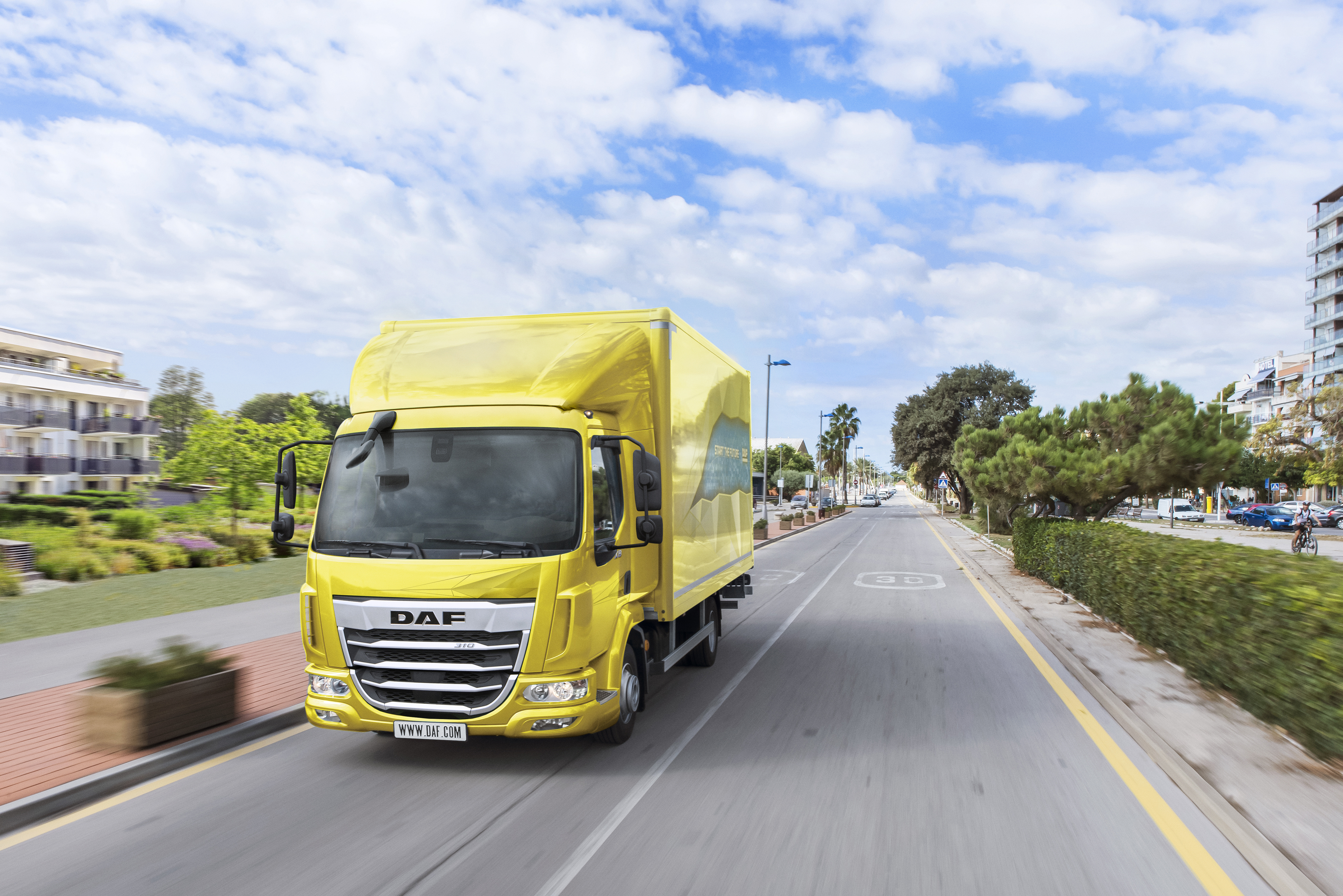DAF reveals Next-Gen DAF XB urban delivery vehicles - FutureCar.com - via @FutureCar_Media